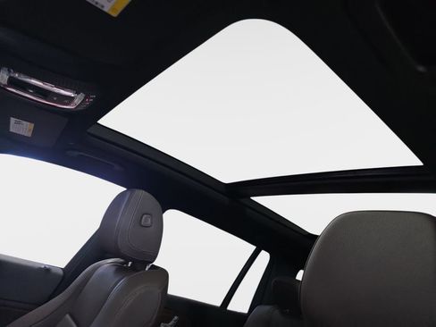 Used 2022 Mercedes-Benz GLS 450 4MATIC image 29