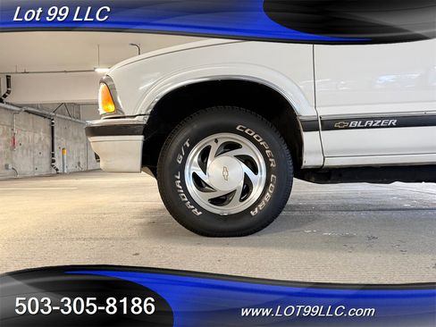 Used 1996 Chevrolet Blazer LT image 23