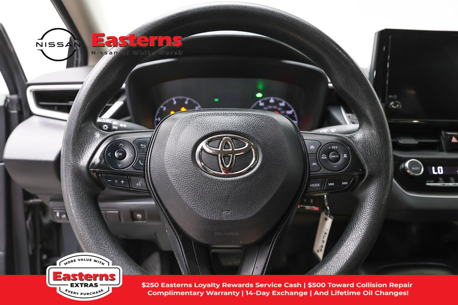 Used 2023 Toyota Corolla LE w/ Carpet Mat Package (TMS) FWD image 12