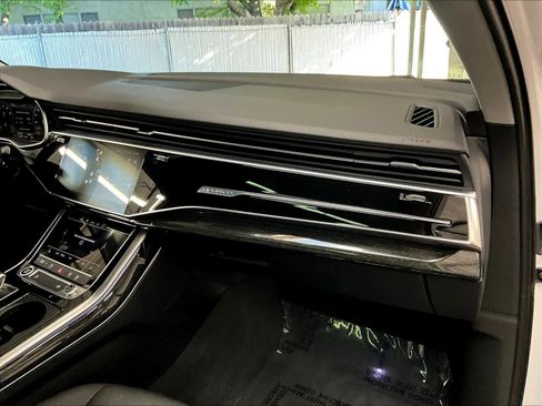Used 2022 Audi Q7 3.0T Premium w/ Convenience Package AWD/4WD image 13