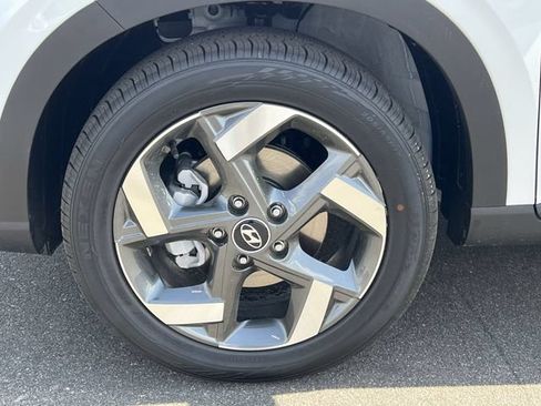New 2026 Hyundai Venue SEL FWD image 33