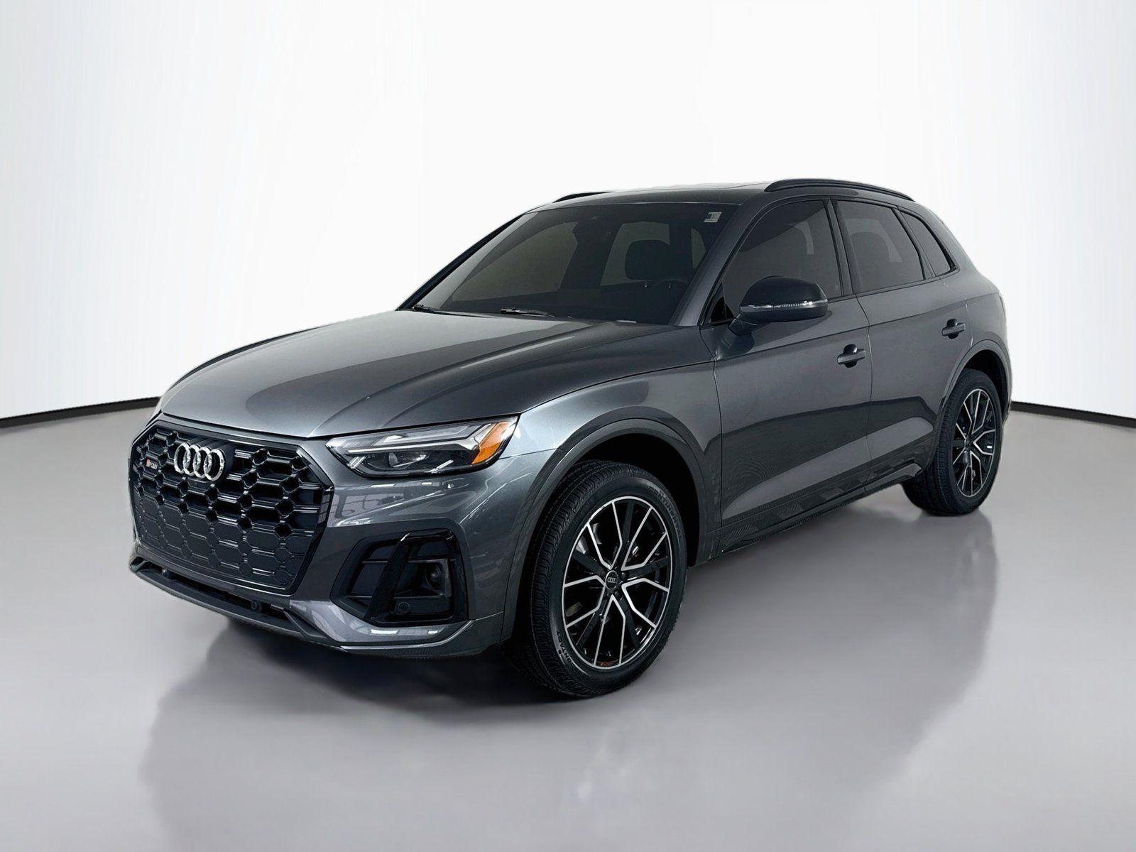 Certified 2023 Audi SQ5 Premium Plus w/ Premium Plus Package AWD/4WD image 1