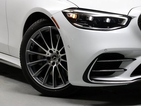 New 2026 Mercedes-Benz S 580 4MATIC Sedan image 3