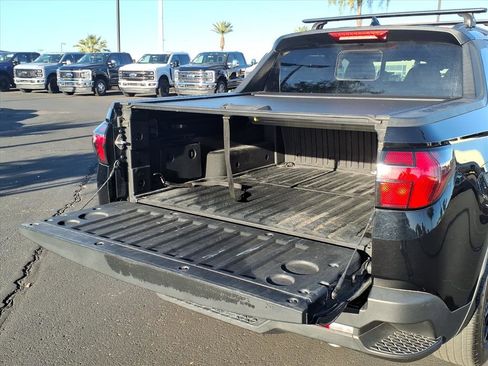 Used 2023 Hyundai Santa Cruz SEL w/ Activity Package image 16