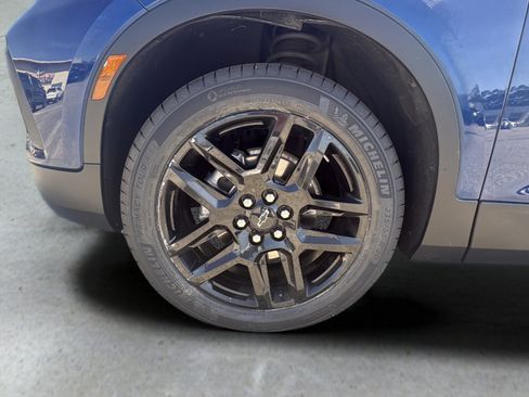 Used 2022 Chevrolet Blazer LT FWD image 15