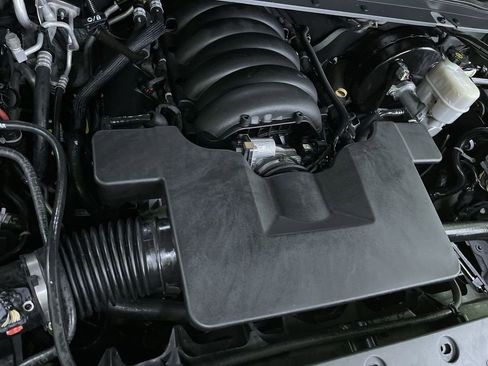 Used 2019 Chevrolet Tahoe LT image 31