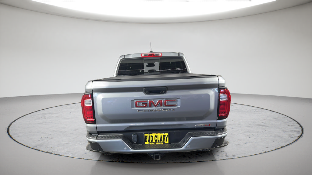 Used 2023 GMC Canyon AT4 w/ AT4 Premium Package AWD/4WD image 10