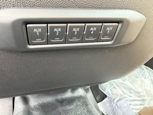 New 2026 GMC Sierra 3500 SLE w/ SLE Convenience Package image 15