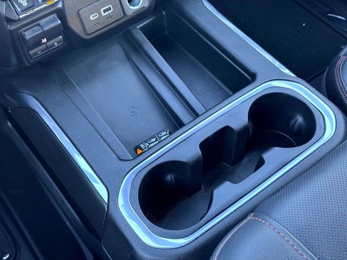 Used 2023 GMC Sierra 2500 AT4 w/ AT4 Preferred Package image 29