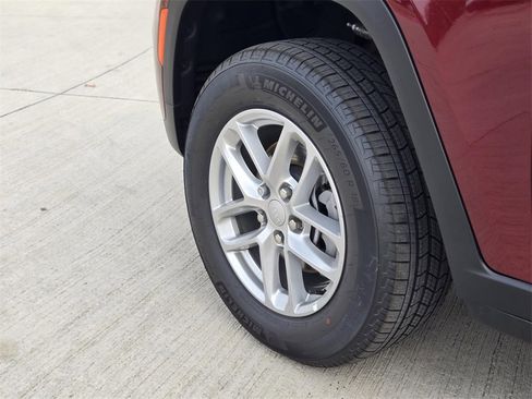 New 2025 Jeep Grand Cherokee Laredo X image 6