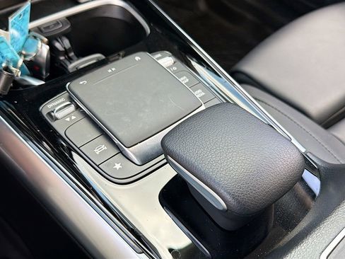 Used 2023 Mercedes-Benz GLA 250 4MATIC image 16