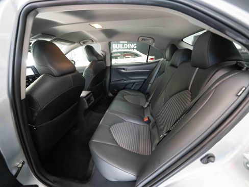 Used 2021 Toyota Camry SE FWD image 23