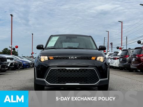 Used 2025 Kia Soul LX w/ LX Technology Package FWD image 3