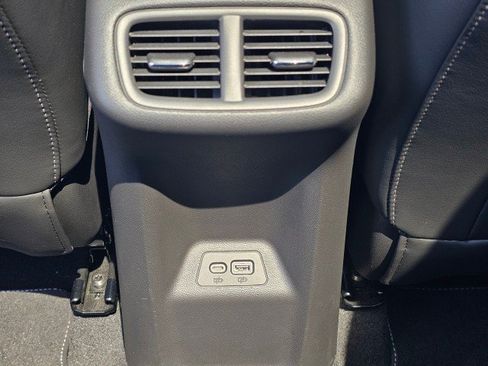 Used 2021 Buick Envision Essence w/ Technology Package I AWD/4WD image 24