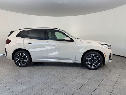 New 2026 BMW X3 xDrive30i w/ Premium Package AWD/4WD image 8