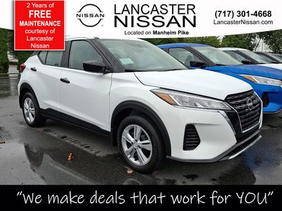 New 2025 Nissan Kicks Play S