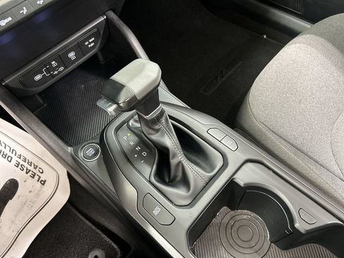 Used 2025 Kia K4 FWD image 17