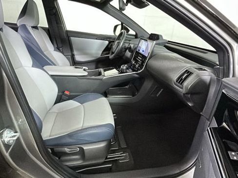 Used 2023 Subaru Solterra AWD image 31
