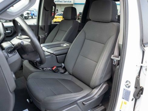 Used 2021 Chevrolet Silverado 2500 Custom w/ Custom Value Package image 13