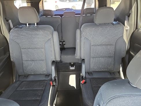 Used 2024 Chevrolet Traverse LT image 44