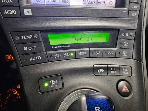 Used 2010 Toyota Prius Five image 26