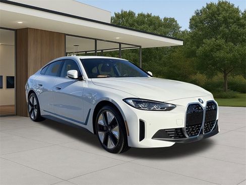 Certified 2024 BMW i4 eDrive35 w/ Convenience Package image 5