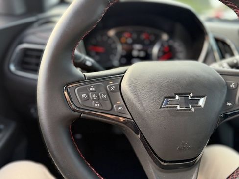 Used 2024 Chevrolet Equinox RS w/ RS Leather Package image 17