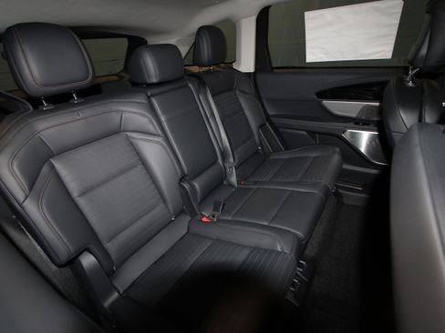 New 2026 Lincoln Nautilus Reserve image 27