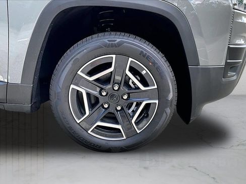 New 2026 Jeep Cherokee Laredo AWD/4WD image 31