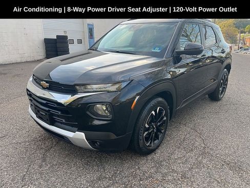 Used 2021 Chevrolet TrailBlazer LT w/ Convenience Package FWD image 3