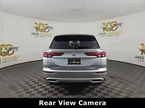 New 2025 Mitsubishi Outlander SE image 6