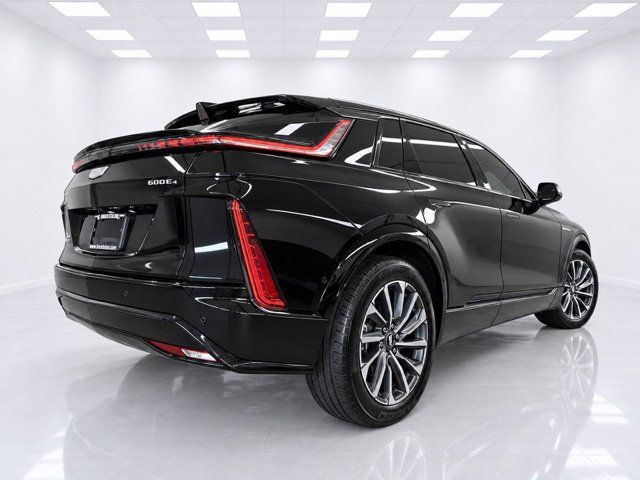 Used 2024 Cadillac Lyriq Sport AWD/4WD image 7