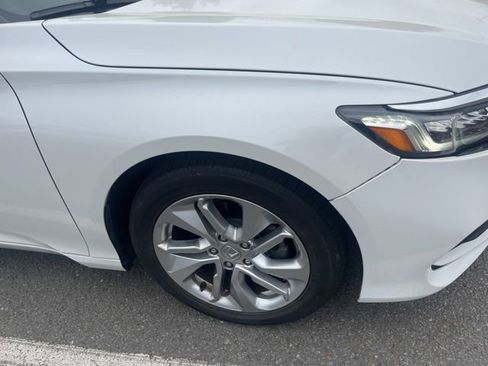 Used 2019 Honda Accord LX image 9