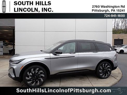 New 2026 Lincoln Nautilus Reserve w/ Jet Appearance Package image 1