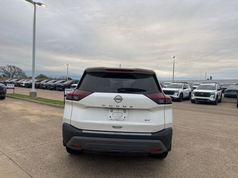 Certified 2023 Nissan Rogue SV image 16