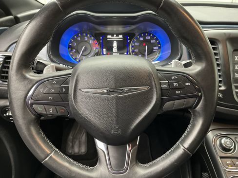 Used 2015 Chrysler 200 S FWD image 12