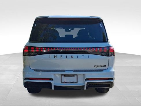 Used 2026 INFINITI QX80 4WD w/ Sport Exterior Package image 5