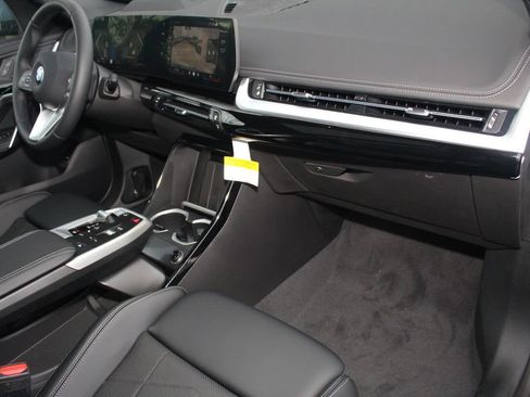 Used 2026 BMW X1 xDrive28i w/ Technology Package image 23