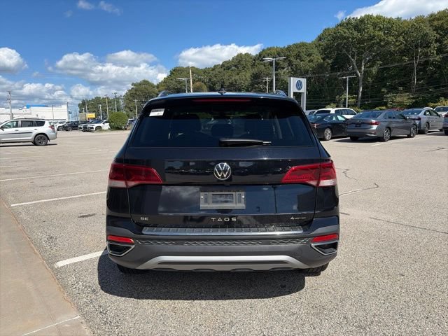 Certified 2023 Volkswagen Taos SE w/ Panoramic Sunroof Package AWD/4WD image 4