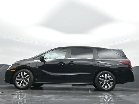 Certified 2026 Honda Odyssey EX-L image 14
