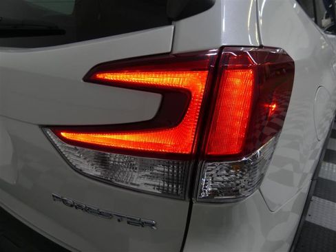 Used 2020 Subaru Forester Limited w/ Popular Package #3 image 16