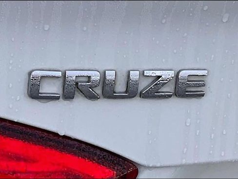 Used 2019 Chevrolet Cruze LT w/ LT Fleet Convenience Package image 29