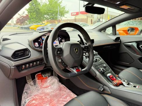Used 2019 Lamborghini Huracan LP 580-2 RWD image 11