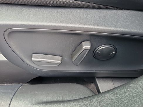 Certified 2024 Ford Escape ST-Line w/ Tech Pack #1 FWD image 18
