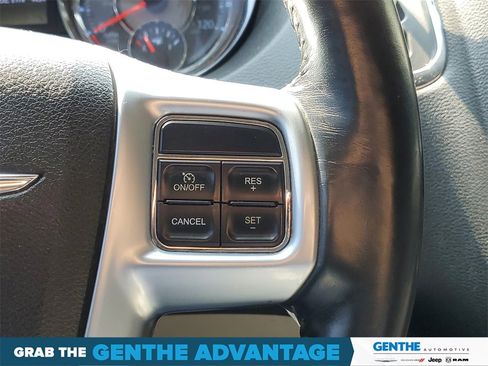 Used 2011 Chrysler Town & Country Touring image 14