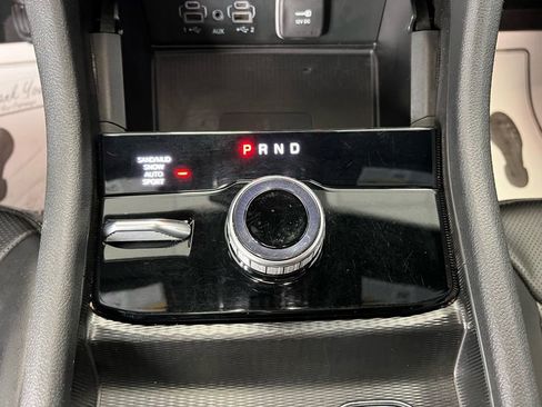 Used 2024 Jeep Grand Cherokee L Limited w/ Luxury Tech Group II image 13