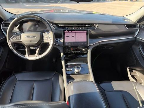 Certified 2024 Jeep Grand Cherokee Limited image 19