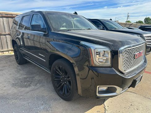 Used 2017 GMC Yukon Denali w/ Open Road Package image 2