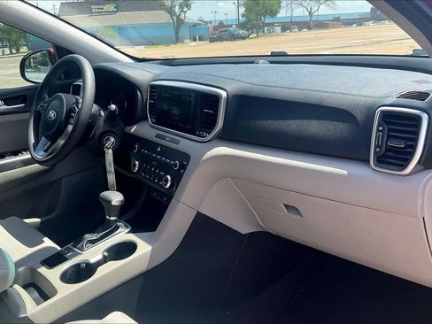 Used 2020 Kia Sportage LX w/ LX Popular Package AWD/4WD image 21