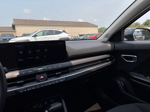 Used 2026 Kia K4 FWD image 35